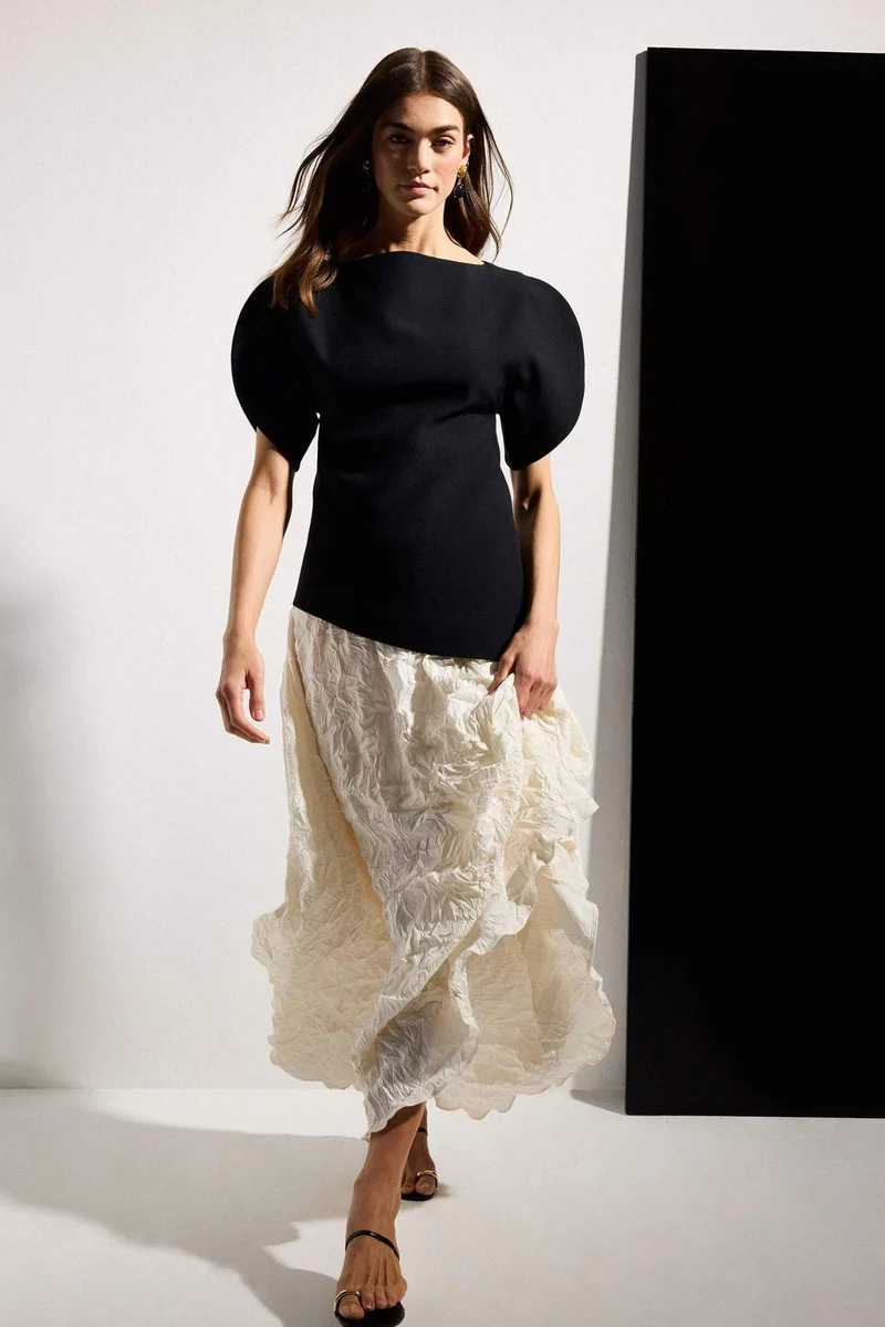 Defacto Afra x Defacto Fitted Boat Neck Crepe Blouse