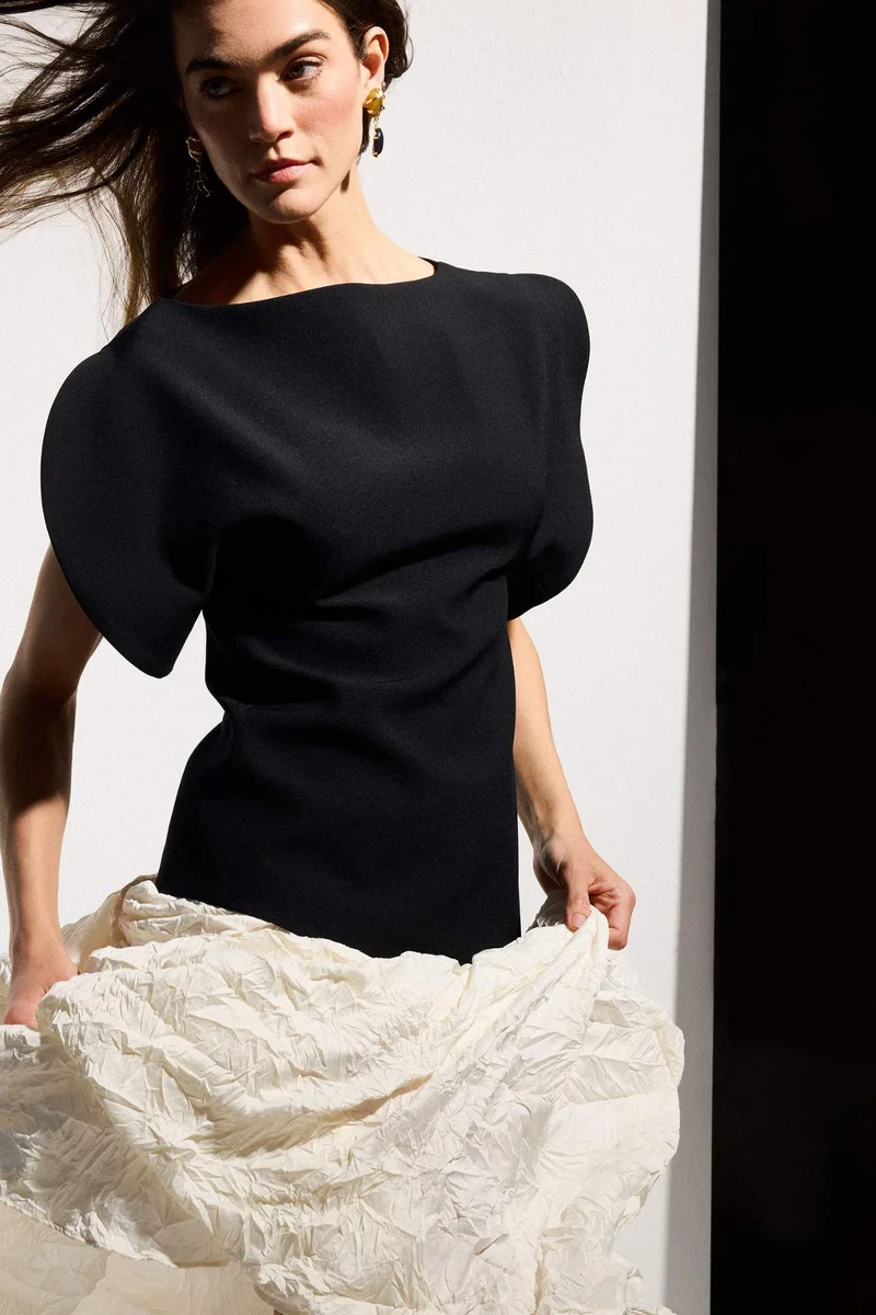 Defacto Afra x Defacto Fitted Boat Neck Crepe Blouse
