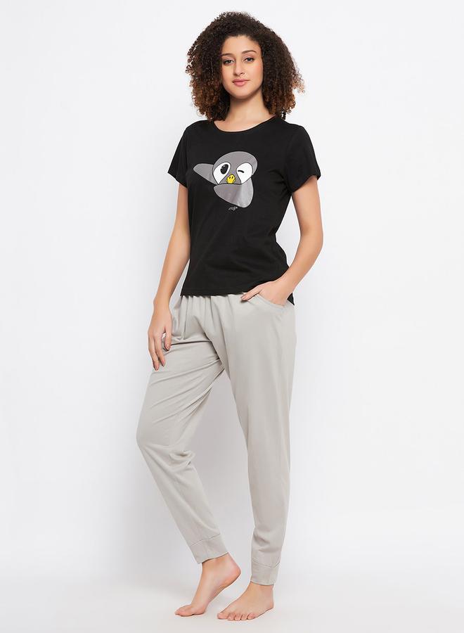 كلوفيا مجموعة من جوغر مع تيشيرت بطبعة جرافيك - Image 4