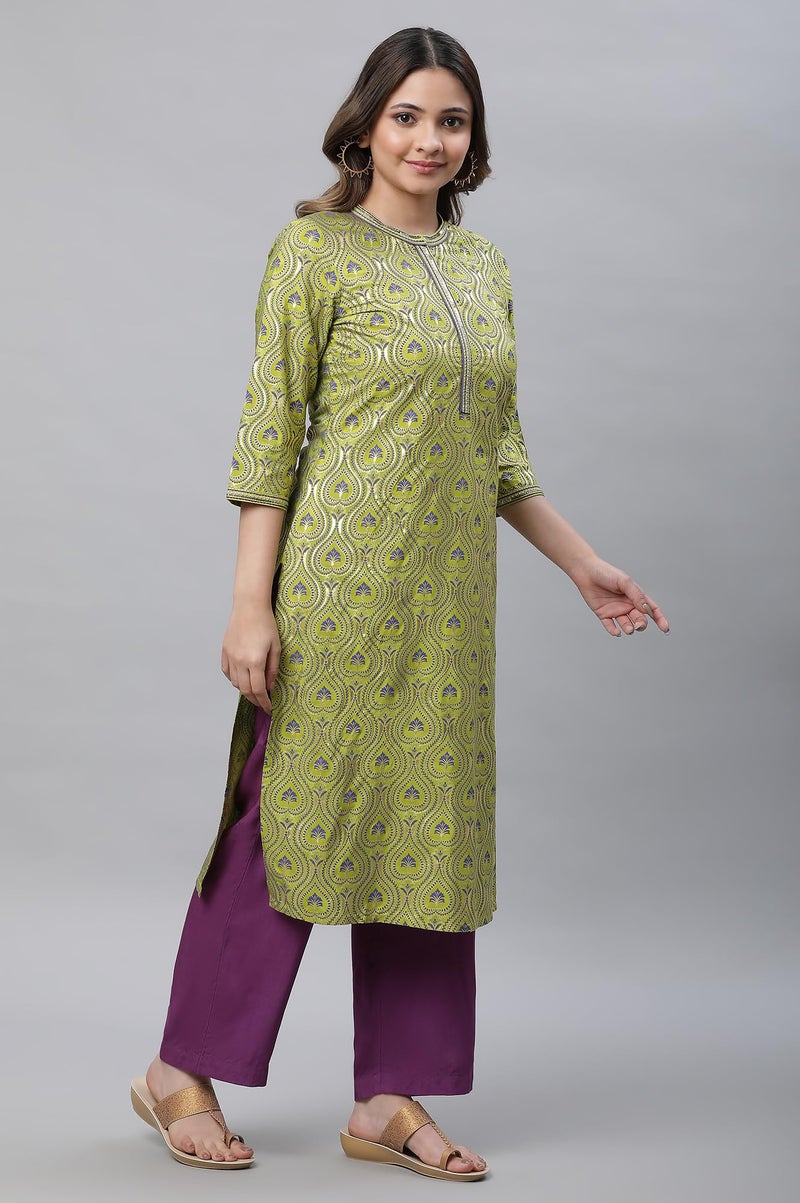 Aurelia Women's Green Embroidered Festive Kurta in Floral Print - Image 4