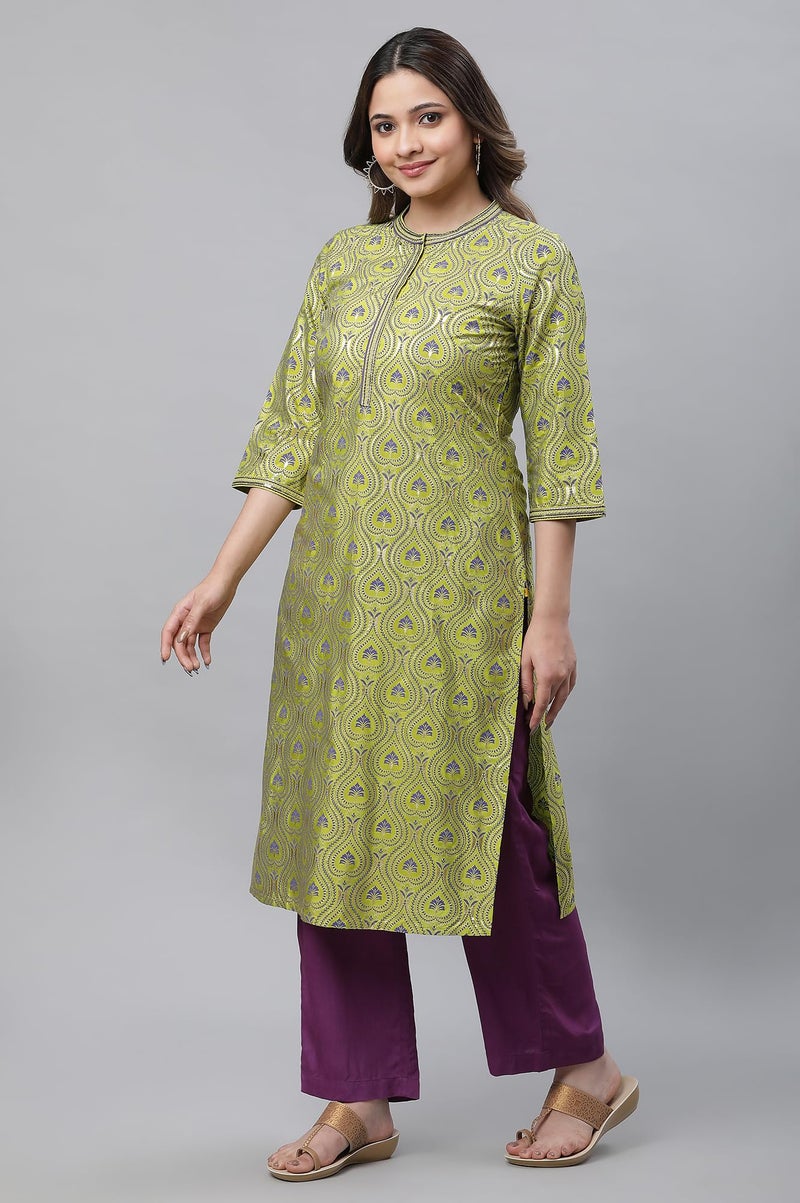Aurelia Women's Green Embroidered Festive Kurta in Floral Print - Image 2