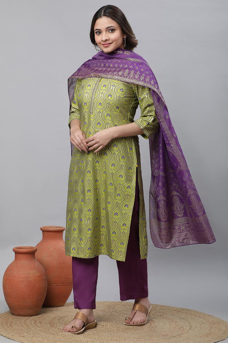 Aurelia Women's Green Embroidered Festive Kurta in Floral Print - Image 5