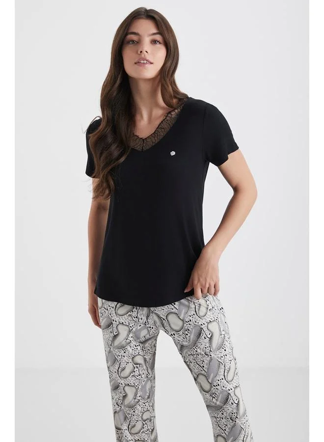 Penye Mood Soft textured pajama set.