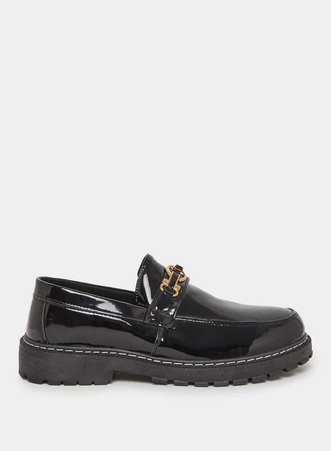 Styli Men Patent Buckle Decor Loafers