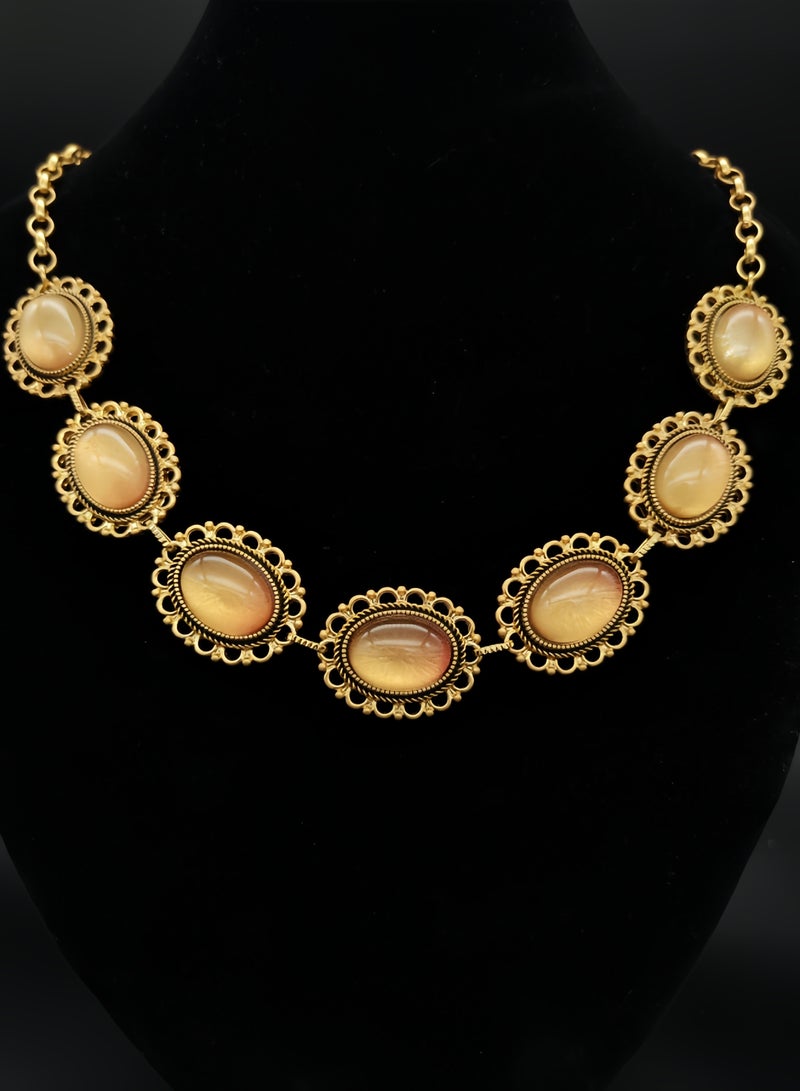 Royal women's accessories A beautiful and special champagne oval necklace  - Image 3