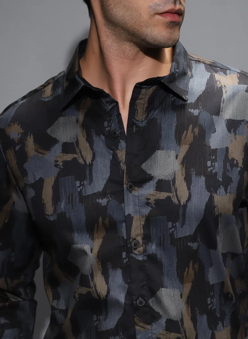Campus Sutra Men's Blue & Black Fray-Stroke Imprint Shirt For Casual Wear | Spread Collar | Long Cuffed Sleeves | Button Closure | Shirt Shirt Crafted With Comfort Fit For Everyday Wear