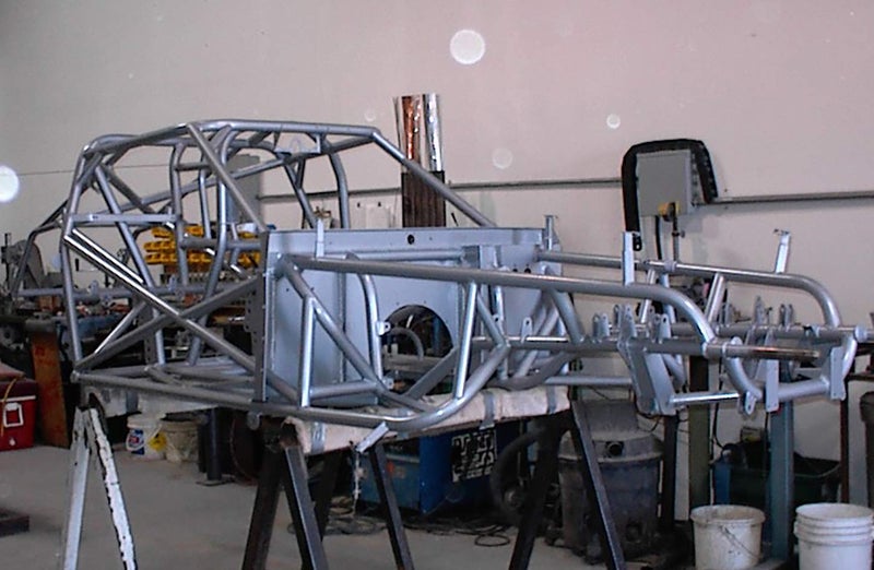 RUST BULLET طلاء مضاد للصدأ - رمادي معدني - 1 لتر - منخفض المركبات العضوية المتطايرة - طلاء مضاد للصدأ للسيارات والشاحنات، سهل التطبيق، مقاوم للأشعة فوق البنفسجية، لا حاجة لأساس، تشطيب متين - Image 4