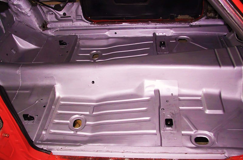 RUST BULLET طلاء مضاد للصدأ - رمادي معدني - 1 لتر - منخفض المركبات العضوية المتطايرة - طلاء مضاد للصدأ للسيارات والشاحنات، سهل التطبيق، مقاوم للأشعة فوق البنفسجية، لا حاجة لأساس، تشطيب متين - Image 5