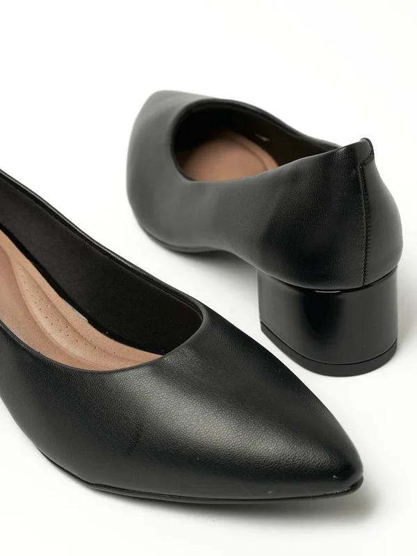 Beira Rio Low Heels Pump for Women – Elegant Office Heel Shoes & Classic Pumps for Girls