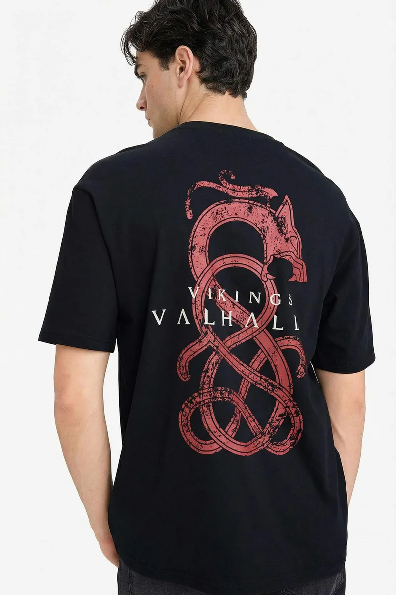 ديفاكتو Boxy Fit Vikings Valhalla Crew Neck Short Sleeve T-Shirt