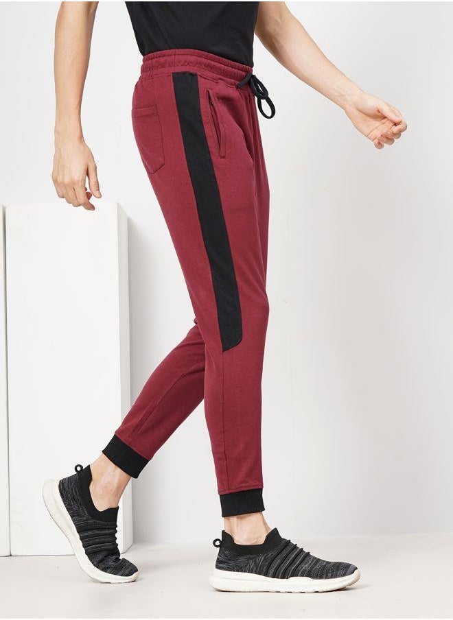 The Indian Garage Co Men Slim Fit Solid Mid-Rise Stretchable Knitted Jogger Trousers  - Image 5