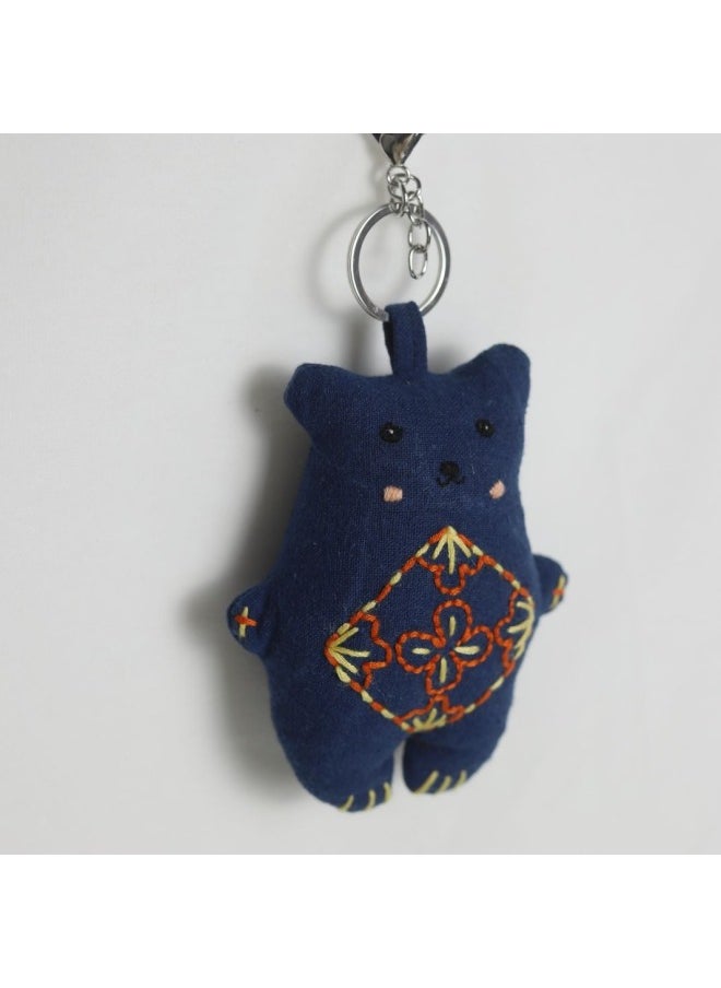 Generic - Hand Embroidered Blush Bear Pendant Ragdoll Animal Doll Small Fresh Style Intangible Cultural Heritage Cultural And Creative Ethnic Cultural Gift-Specifications:Hand Embroidered Small Blush Bear 12*4*10 - Image 1