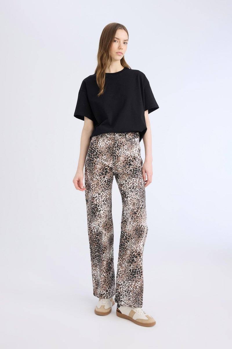DeFacto Woman Straight Fit High Waist Snake Patterned Gabardine Trousers - Image 3