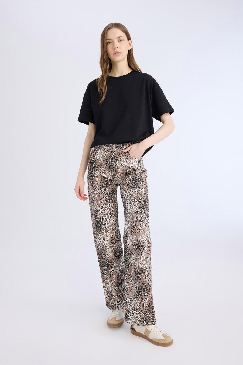 DeFacto Woman Straight Fit High Waist Snake Patterned Gabardine Trousers - Image 4
