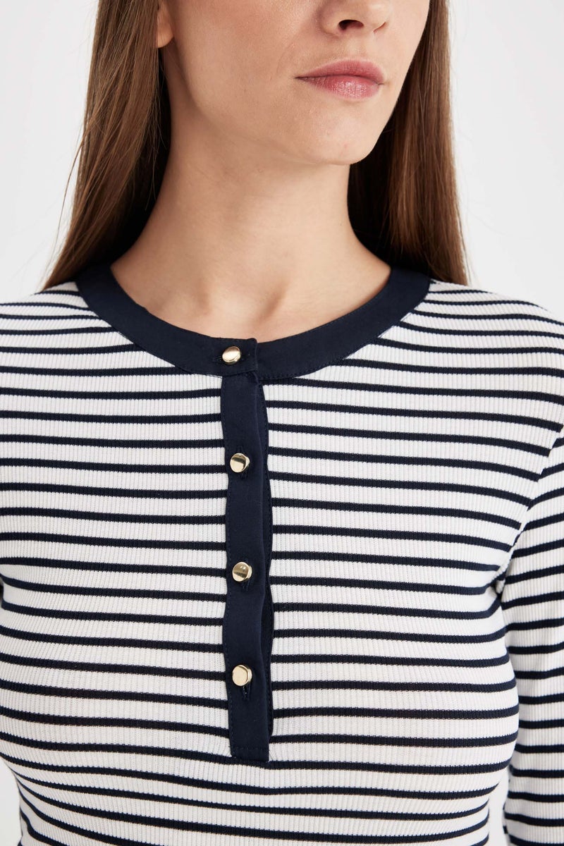 DeFacto Woman Slim Fit Crew Neck Striped Corduroy Buttoned T-Shirt - Image 2