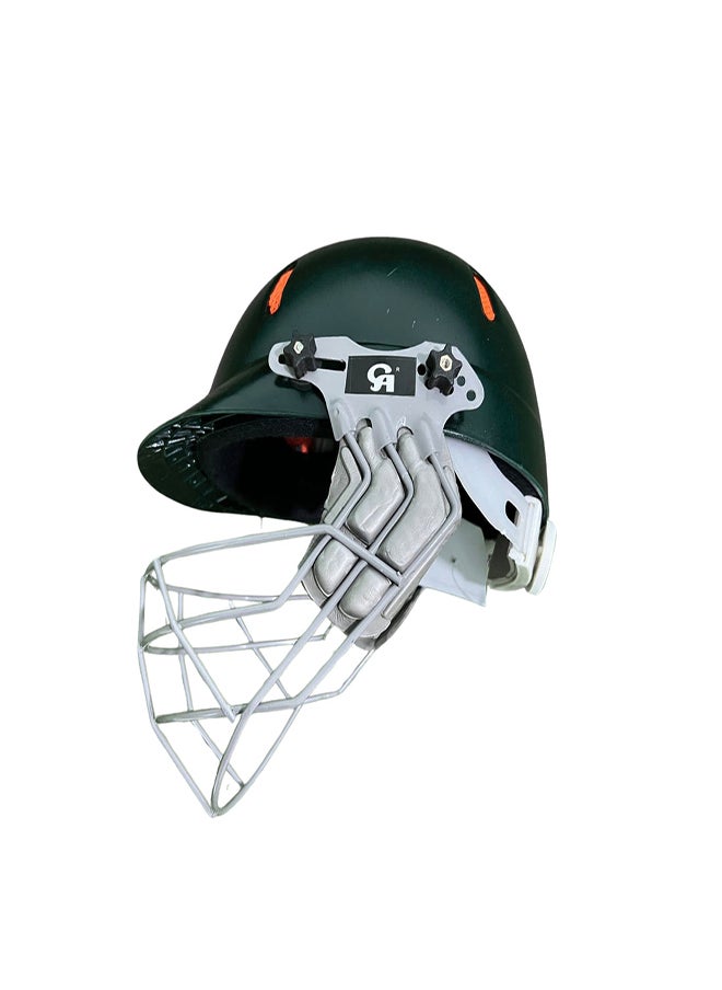 Plus Cricket Helmet Large - pzsku/Z6824C3E33ACD8A5B5A87Z/45/_/1738646036/914a36d8-9574-4553-9911-044be77086ad