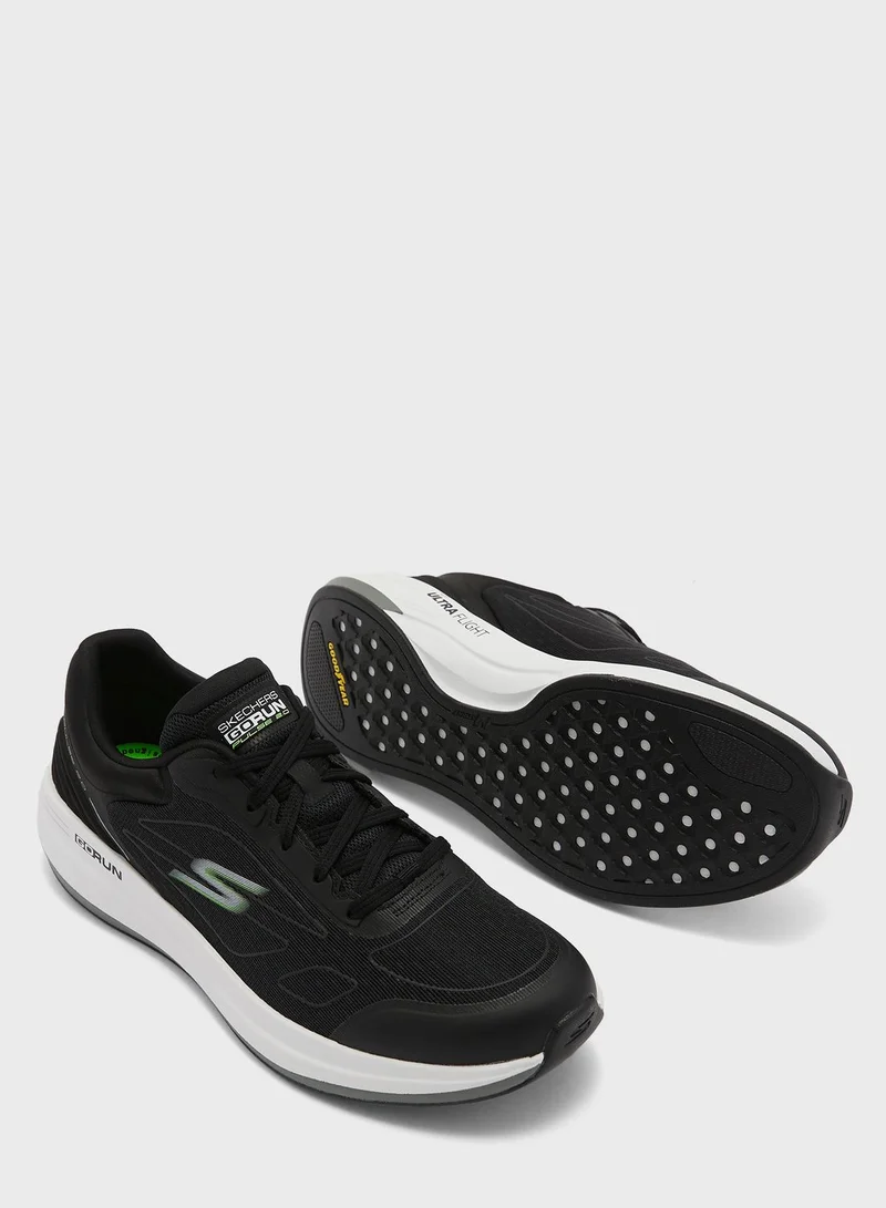 SKECHERS Go Run Pulse 2.0