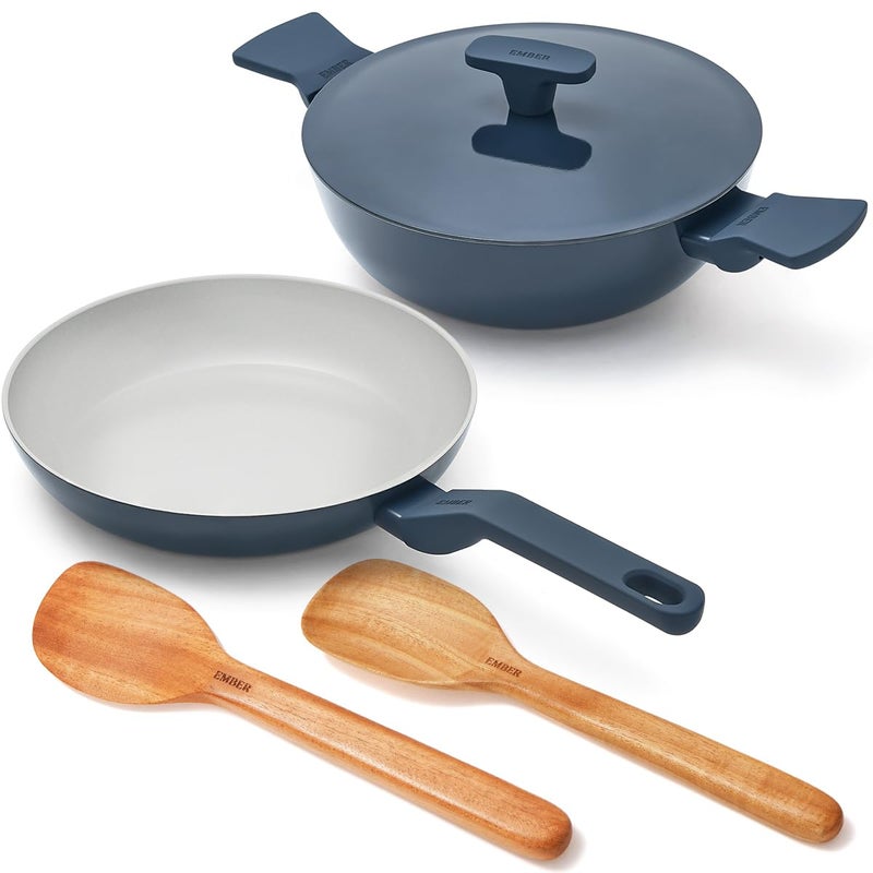 Ember Cookware طقم أواني الطهي السيراميكية غير اللاصقة من أركيلا مكون من 2 | مقلاة 24 سم و كاداي 2.6 لتر مع غطاء معدني | معتمد من ISI | أواني طهي سيراميكية غير سامة | طقم هدايا من 2 | خالي من PFAS و PTFE | أزرق - Image 1