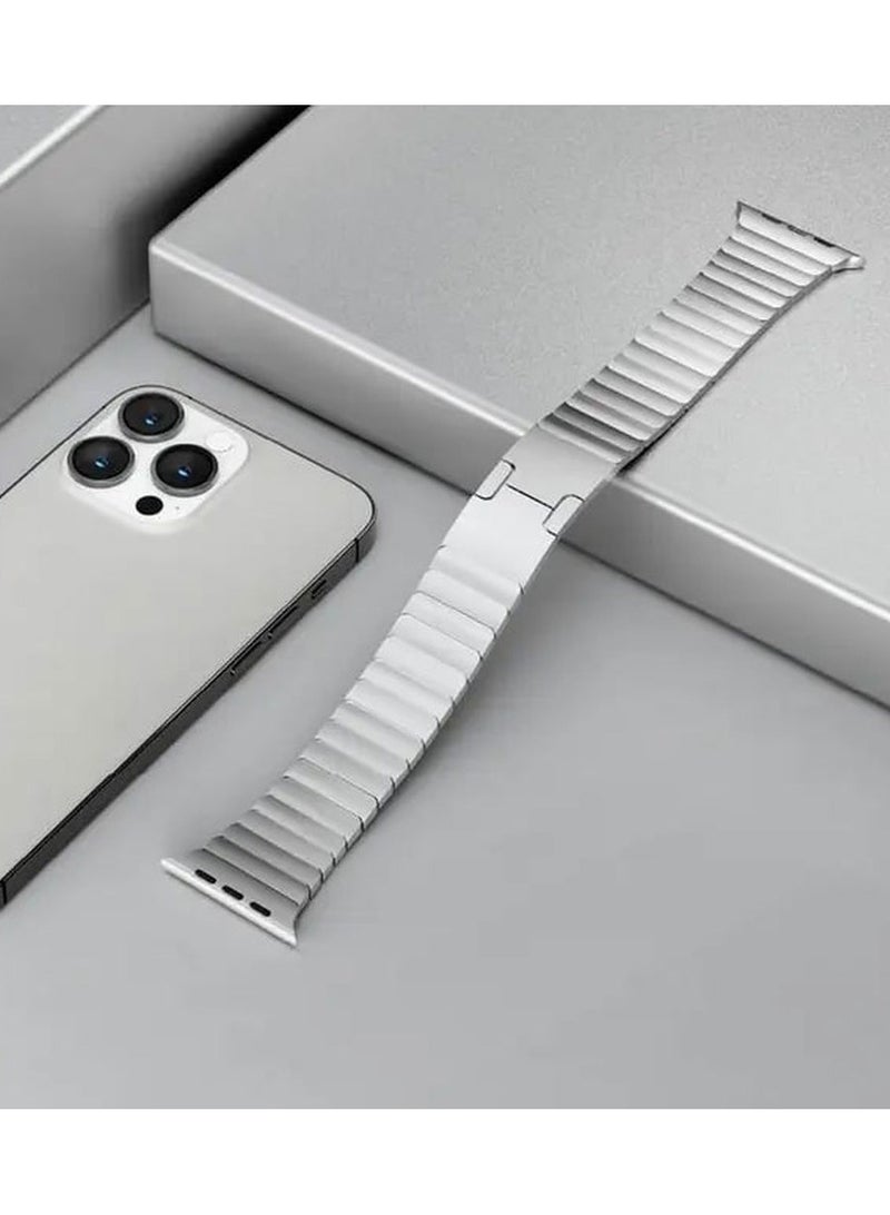 LEVELO Apple Watch 45/44/42mm Westin Steel Watch Band / Stylish & Elegant Design / Anti-Scratch and Wear Off / Premium Material / Easy Installation & Removal / Special Features Anti-Scratch / Material Stainless Steel - Silver - Image 4