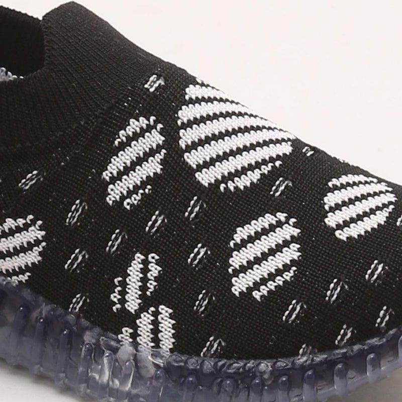 UNIAGE Comfortable and Durable Star Series LED Light Shoes for Kids Unisex - Image 2
