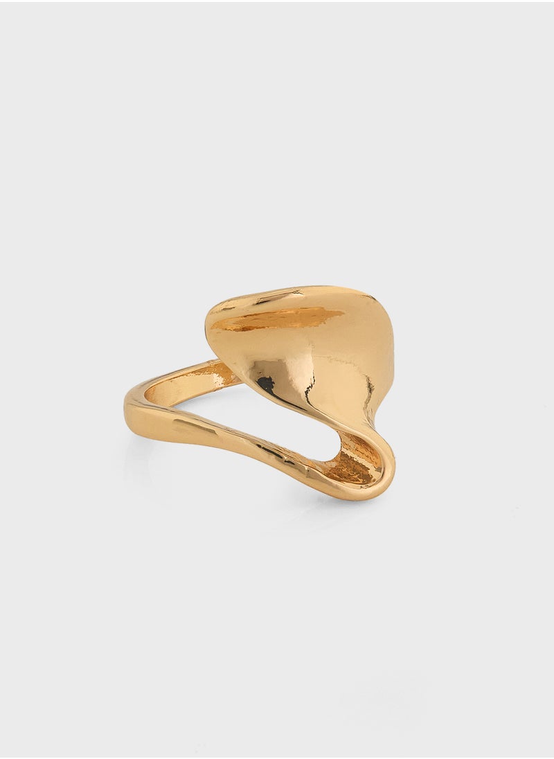 ELLA - Twisted Ring - Image 1