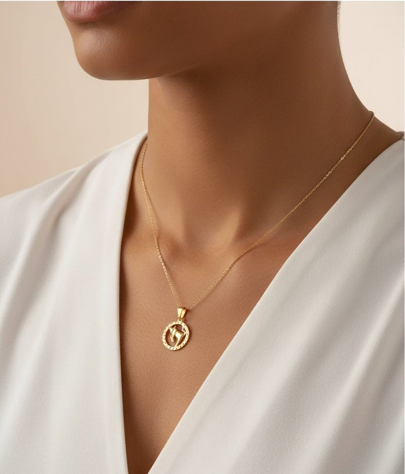 روبي آرت الذهب قلادة من الذهب الخالص عيار 18 قيراطًا للنساء من برج الثور - 1.27 جرام - Image 2