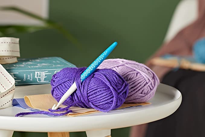 Prym Ergonomic Crochet Hook, Metal, White/Dark Violet, 18 cm x 10 mm - Image 4