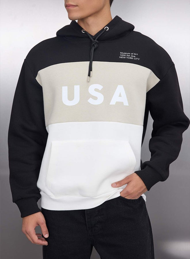 trendyol Black Oversize/Wide Cut Color Block City Printed Hooded Sweatshirt - Image 3