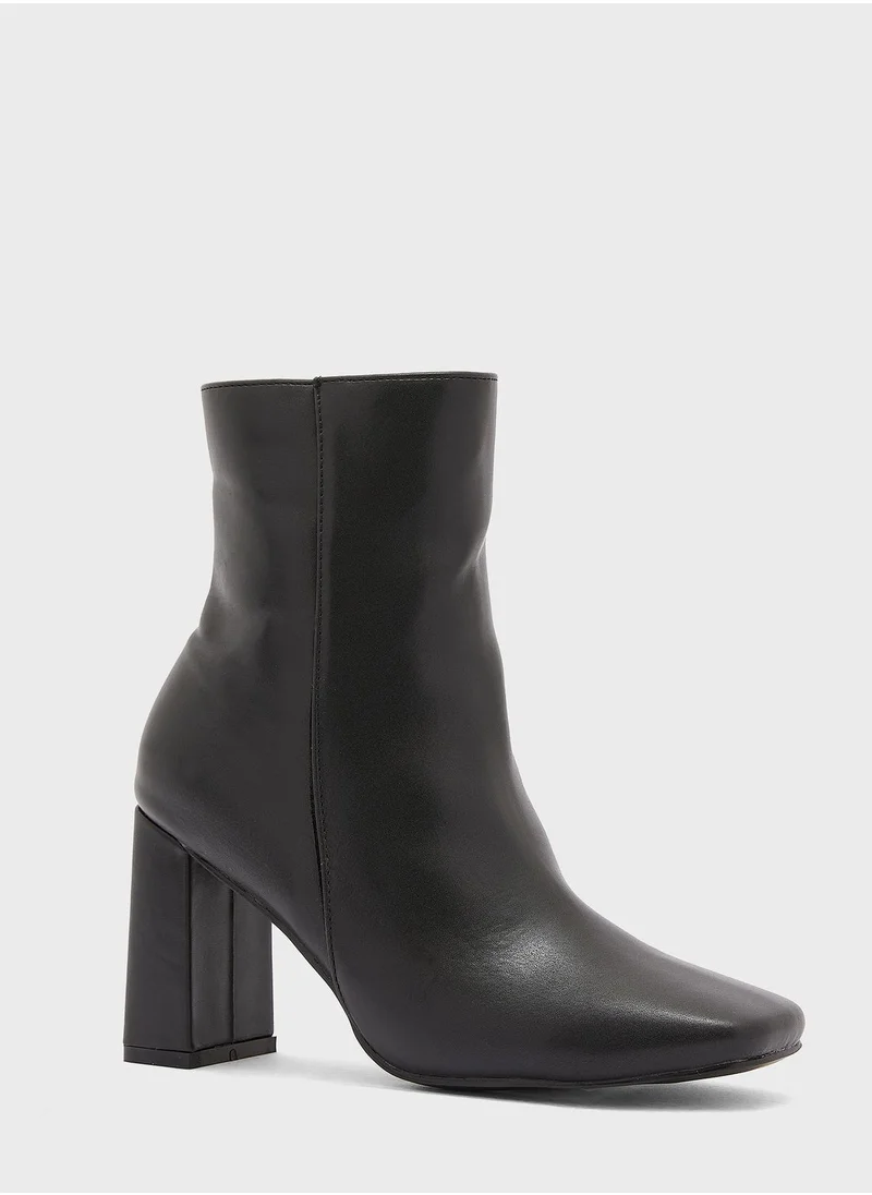 ELLA Rounded Toe Block Heel Boot Black