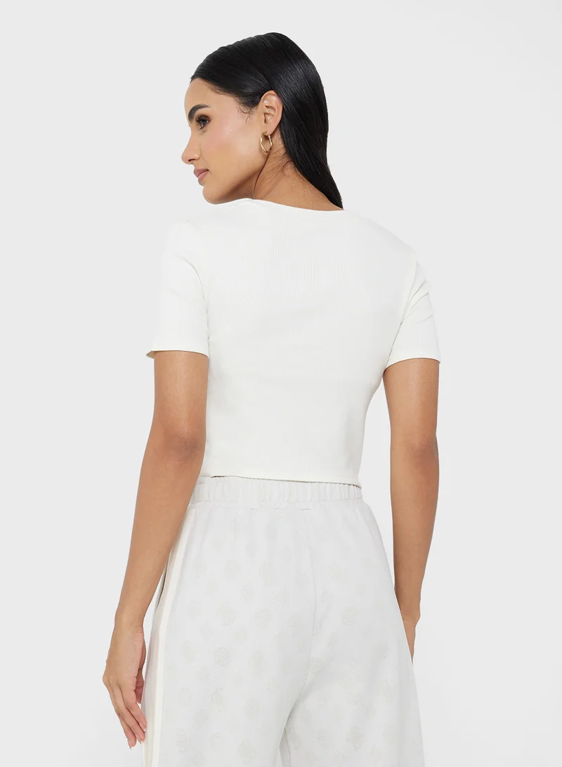 جس Carla Short Sleeve Knit Tops