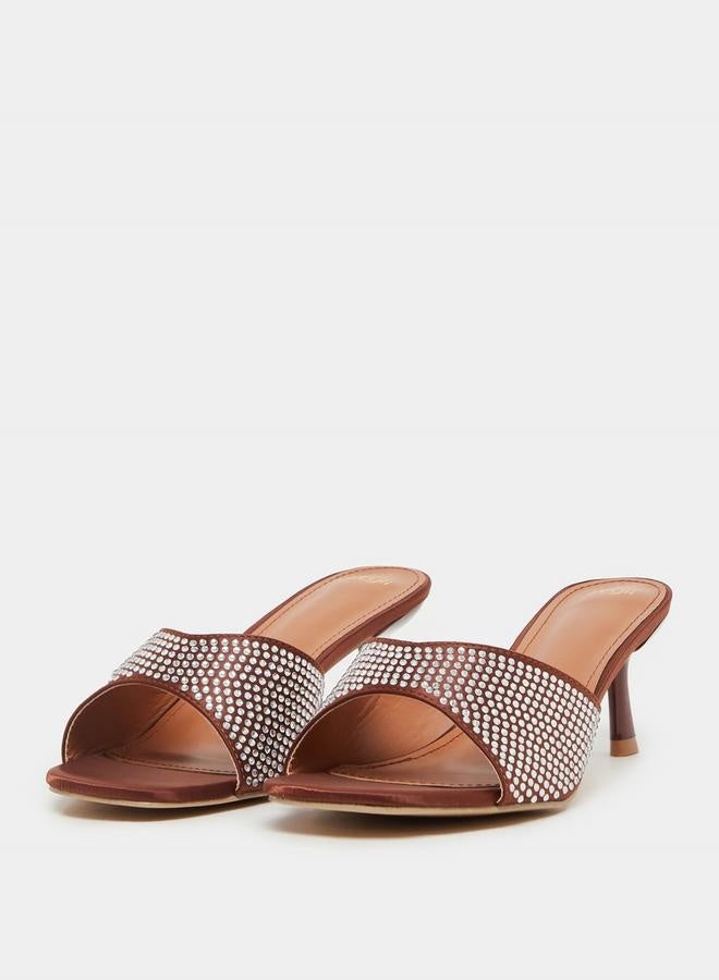 ستايلي صنادل بكعب رفيع مفتوحة من الأمام مزينة - Image 2