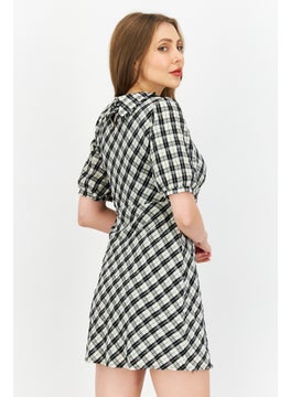forever new Women Petite Checked Mini Dress, Black  - Image 4