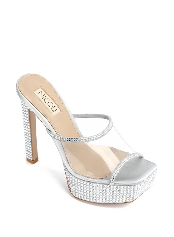 نيكولي بيجونيا