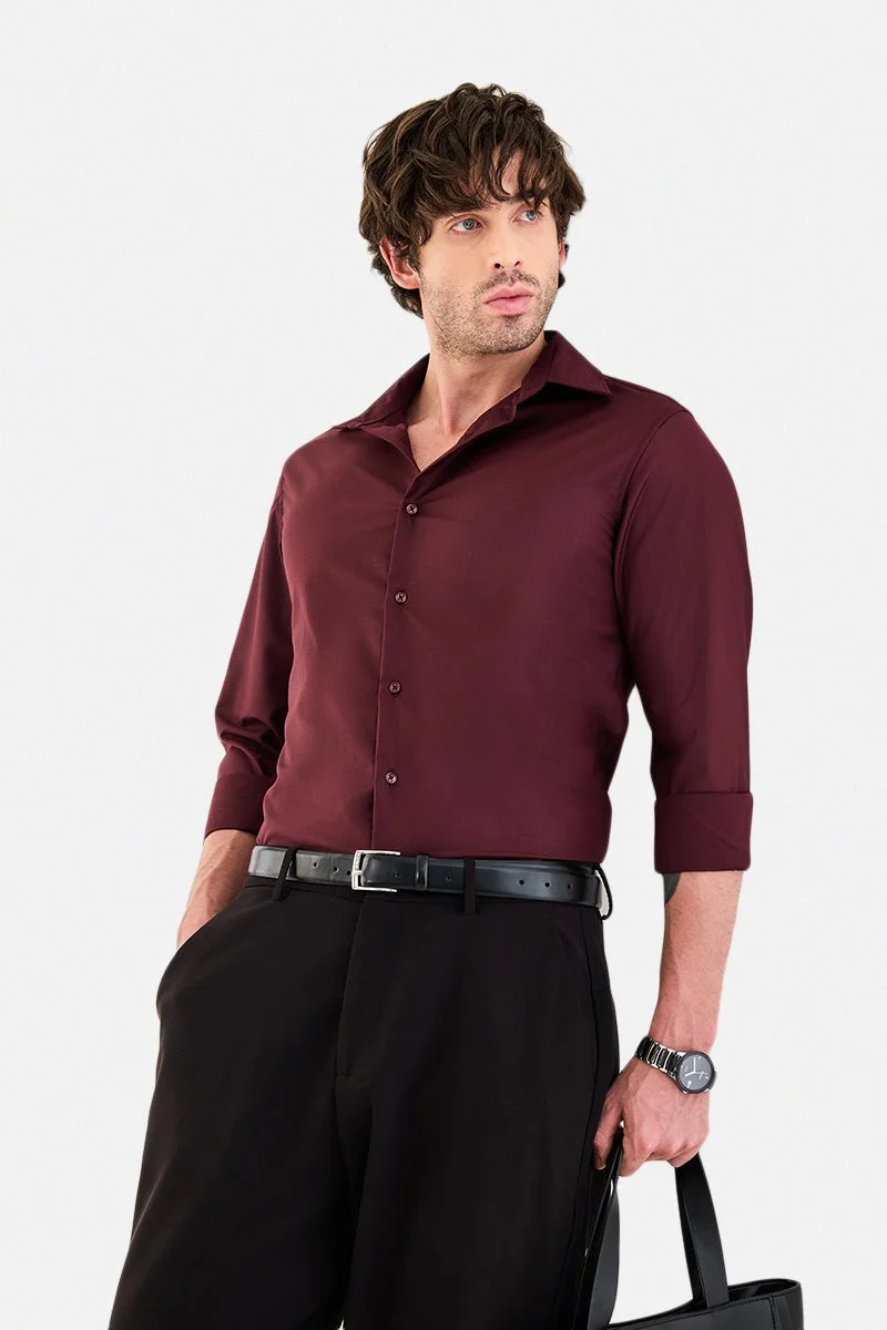 سنيتش قميص فاخر بقصة ضيقة