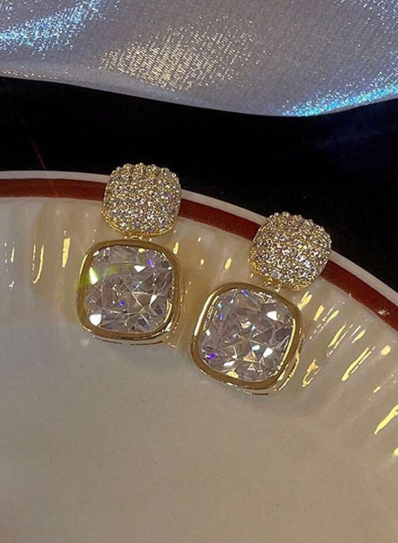 إيكوال حلق اذن نسائي بتصميم عصري وعالي الجودة مرصع بالزركون - Image 3