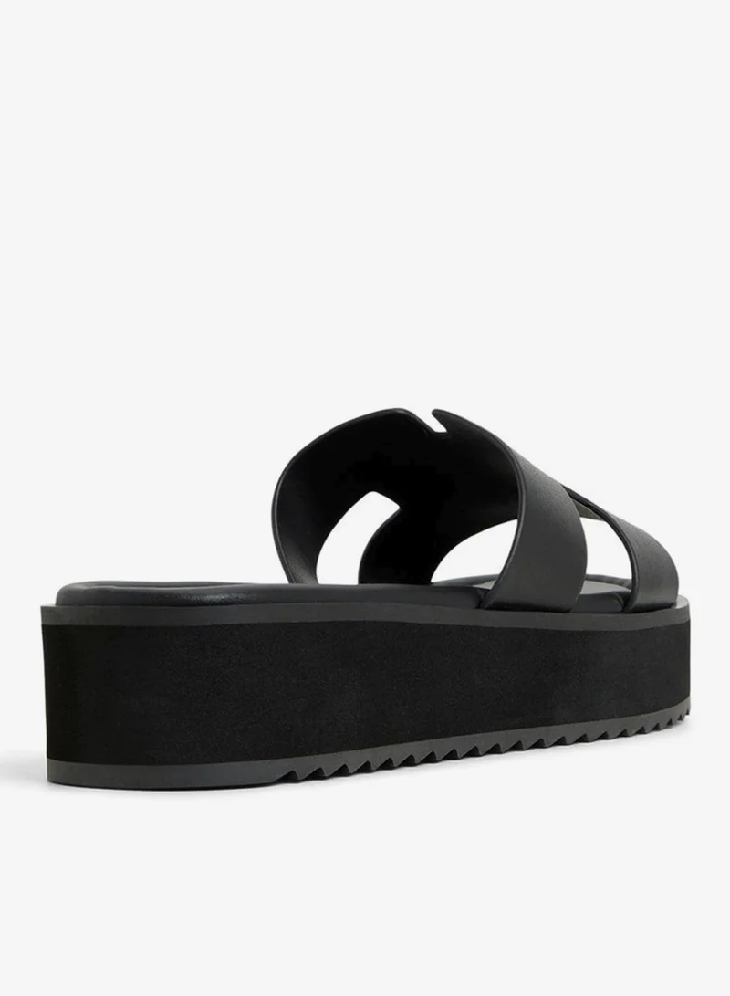 الدو صنادل أنايلي المنصة