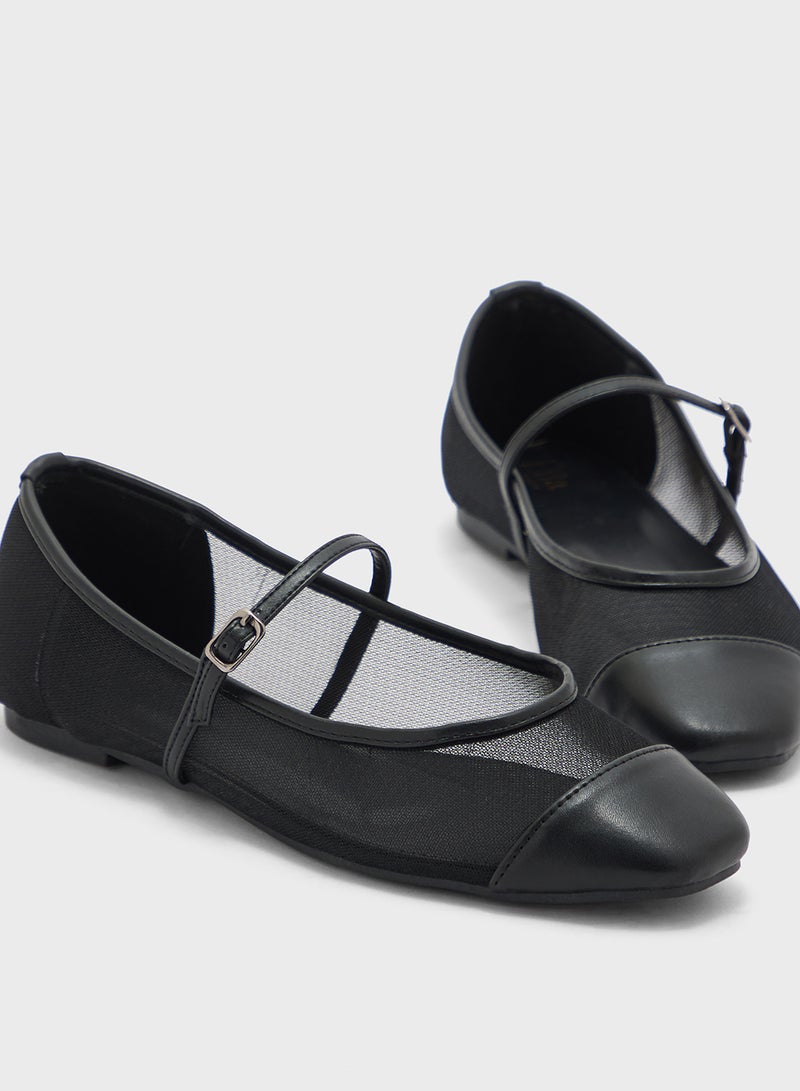 ايلا حذاء ماري جين مسطح شبكي بمقدمة مربعة - Image 4