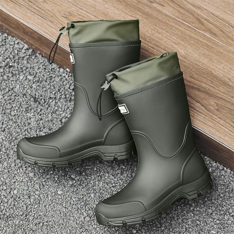 Japanese And Korean Fashion Mid-Calf Men'S Rain Boots Outdoor Thick-Soled Waterproof Rain Boots Non-Slip Kitchen Rubber Shoes Versatile Car Wash Shoes - Image 1