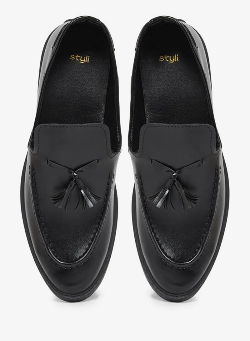 Styli Black Classic Faux Leather Tassel Loafers for Men | Best Price UAE