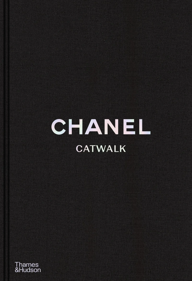 Ciel Books Chanel Catwalk