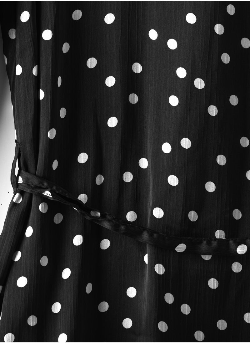 Lacy Dreams - WOVEN ROBE - Image 1