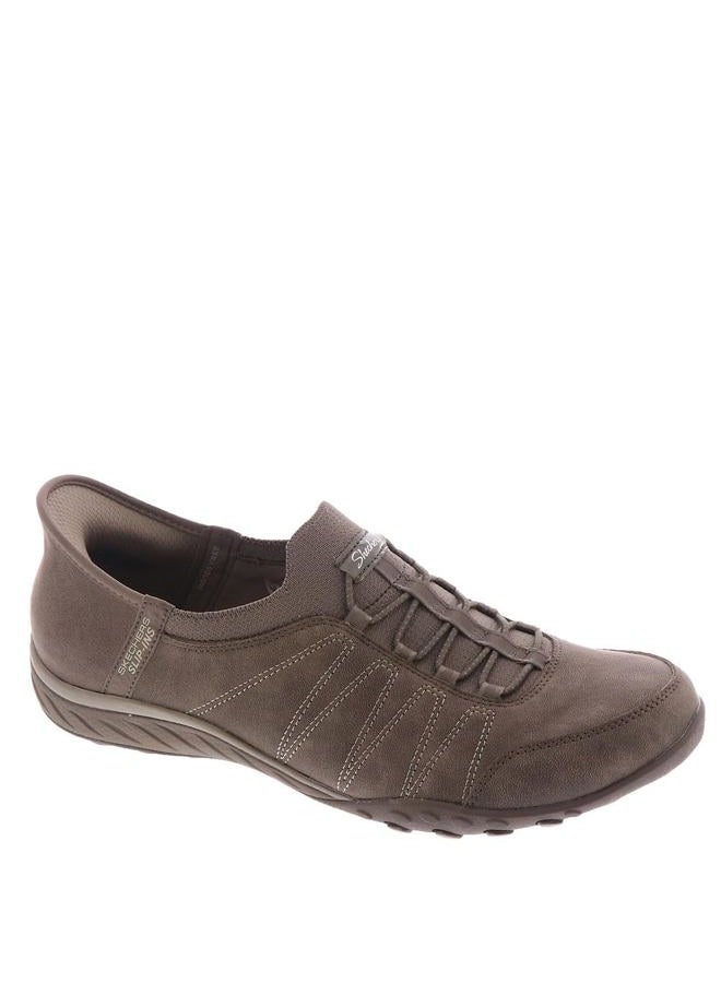 SKECHERS حذاء رياضي مريح للنساء - سهل الارتداء بدون استخدام اليدين، لون بني داكن، مقاس 8 - Image 1