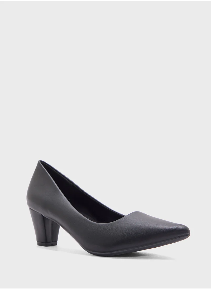 إس دي. فيلانو Mid Block Heel Pointed Pump