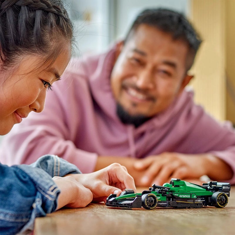 LEGO - Speed Champions Aston Martin Aramco F1 AMR24 Race Car 269 Pieces - 77245 - Image 4