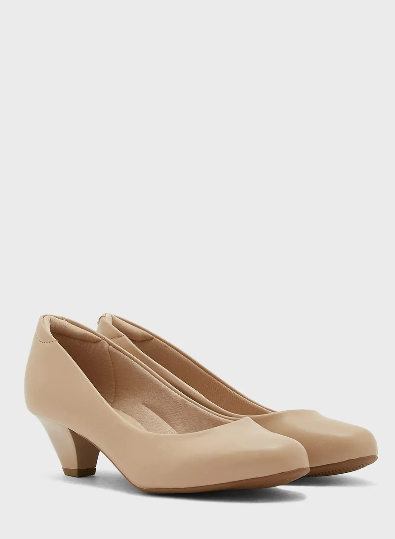 Modare Beige Classic Pumps for Women – Comfortable Office Shoes & Casual Footwear for Ladies | Slip-On Low Heel Design | Stylish Formal Shoe for Girls | Ideal for Work, Events & Everyday Wear for Women | Best Price UAE