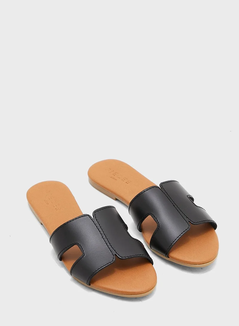 PIECES Valma Flat Sandals
