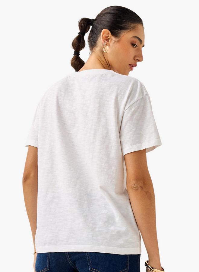 لي كوبر تيشيرت لي كوبر مطرز بياقة دائرية وأكمام قصيرة - Image 3