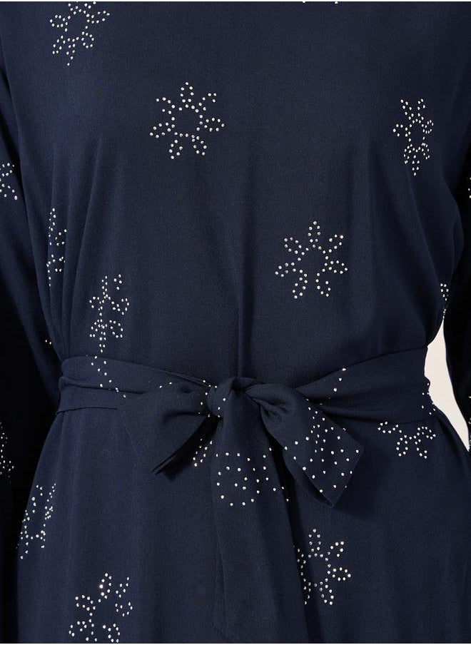Styli Embellished Stand Collar Waist Tie-Up Jalabyia  - Image 4