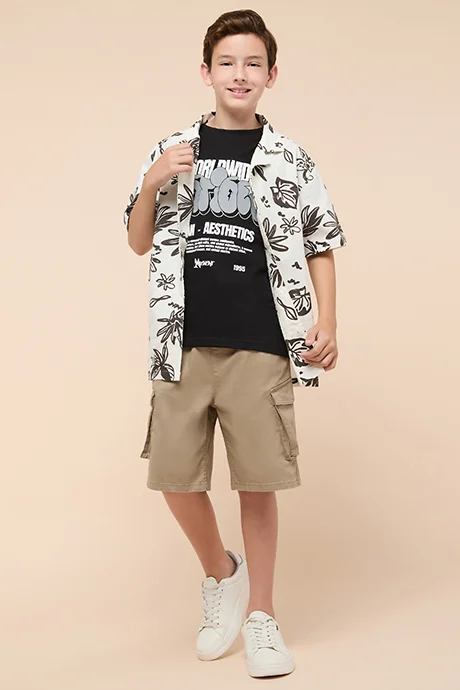 أر أند بي Solid Cargo Shorts with Drawstring Waist
