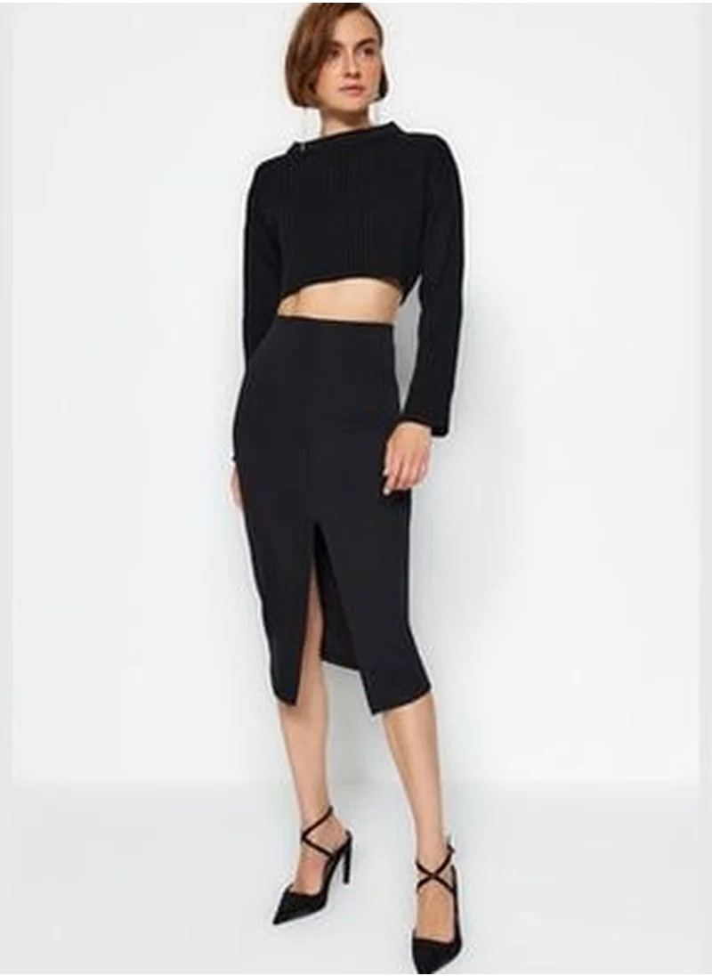 trendyol Black Textured Crepe Pencil Skirt With Slits In The Front, Flexible Knitted Skirt TWOAW24ET00138.